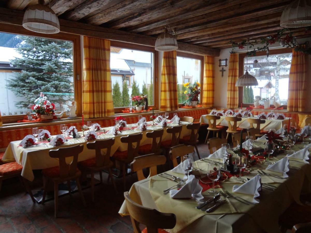 Pension Nina & Gasthof Alpenrose Gschnitz Екстериор снимка