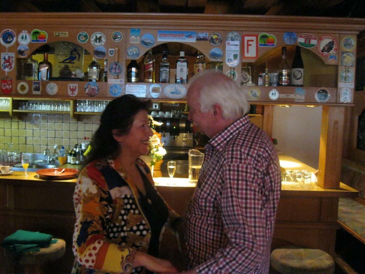 Pension Nina & Gasthof Alpenrose Gschnitz Екстериор снимка
