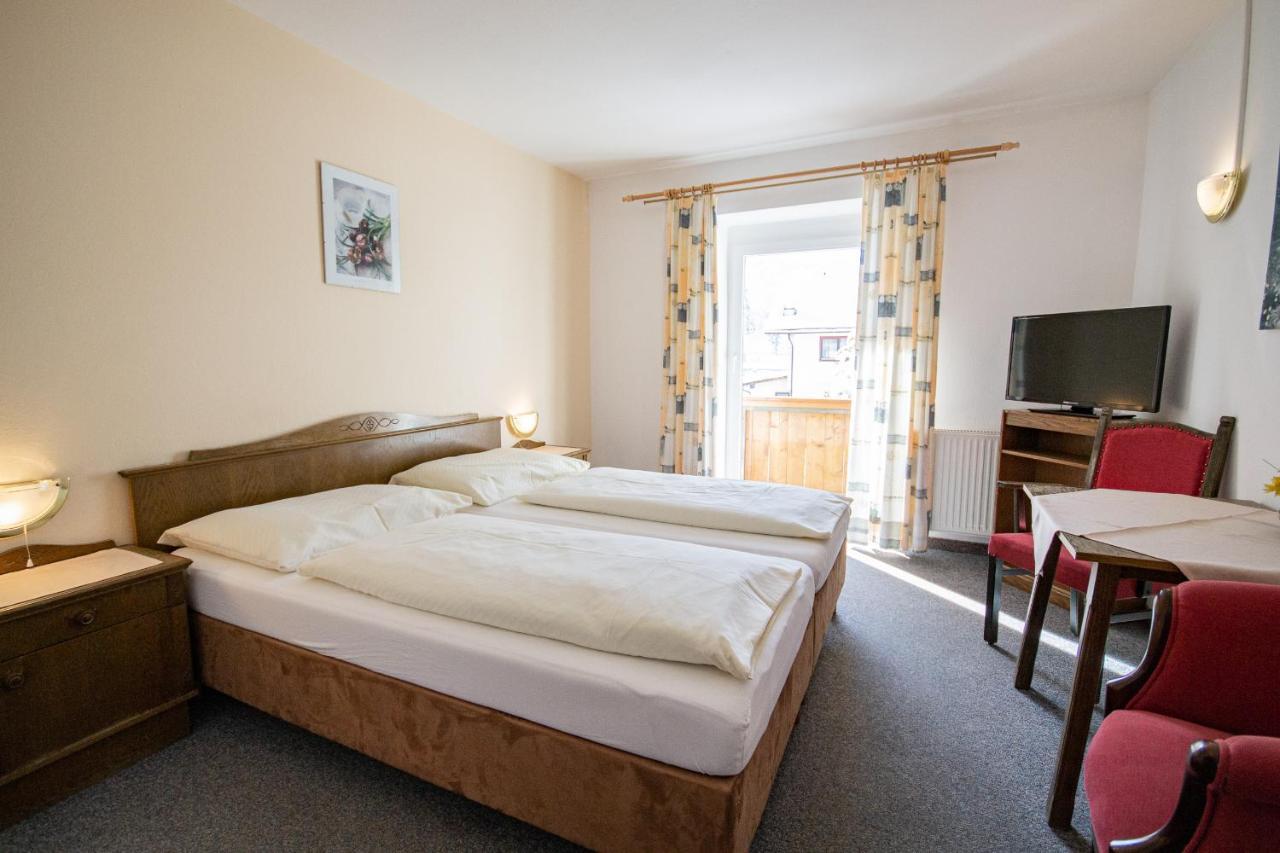 Pension Nina & Gasthof Alpenrose Gschnitz Екстериор снимка